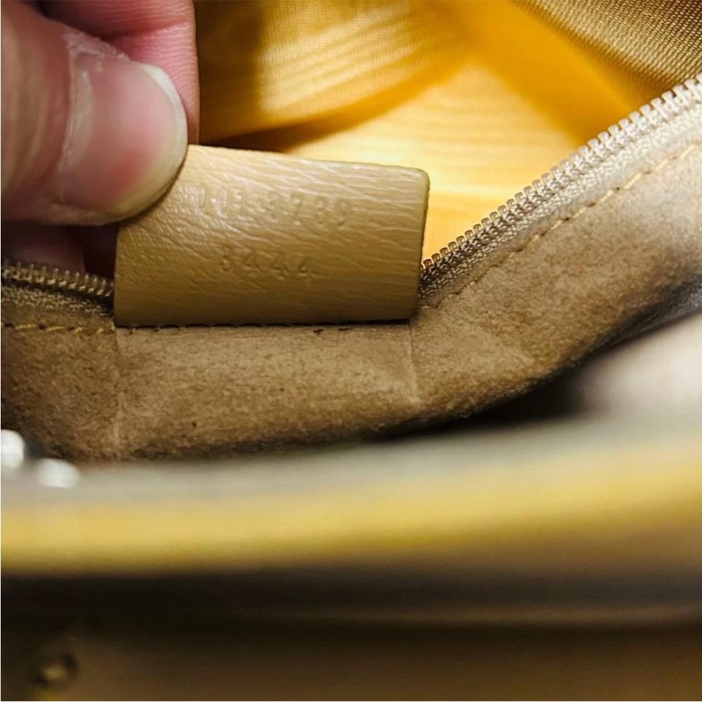 Gucci Yellow Leather Shoulder Bag - Picture 13 of 15